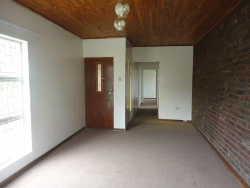 To Let 3 Bedroom Property for Rent in Ladybrand Free State